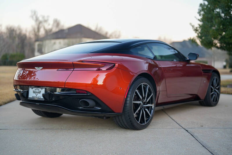 2017 Aston Martin DB11
