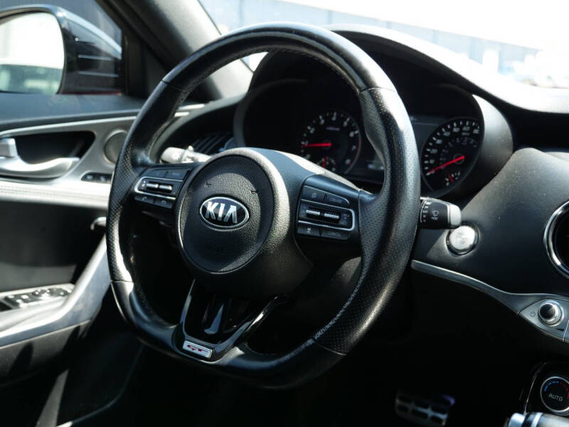 2020 Kia Stinger GT1