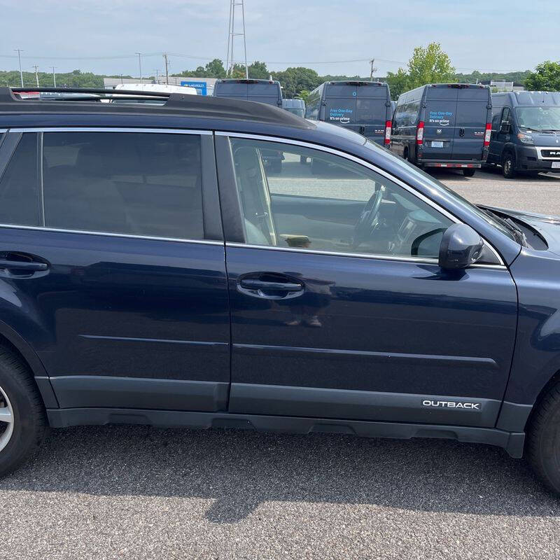 2013 Subaru Outback for sale at Vrbo Motors in Linden, NJ