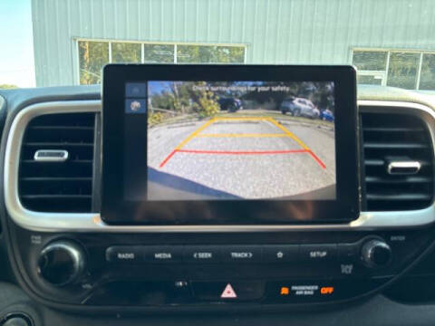 2025 Hyundai Venue SEL