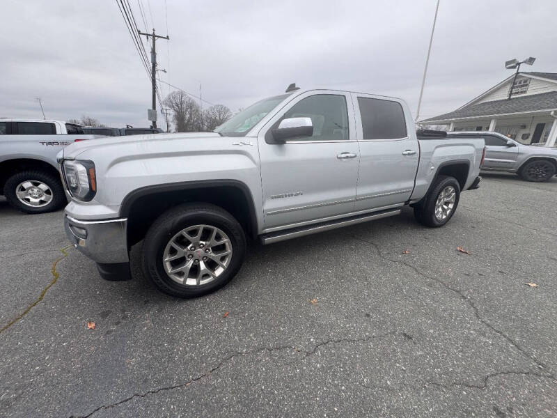 2017 GMC Sierra 1500 SLT's photo