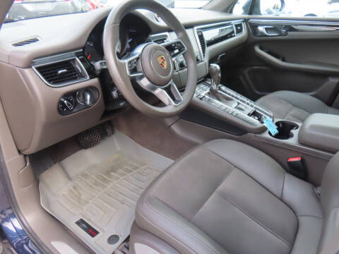 2017 Porsche Macan S