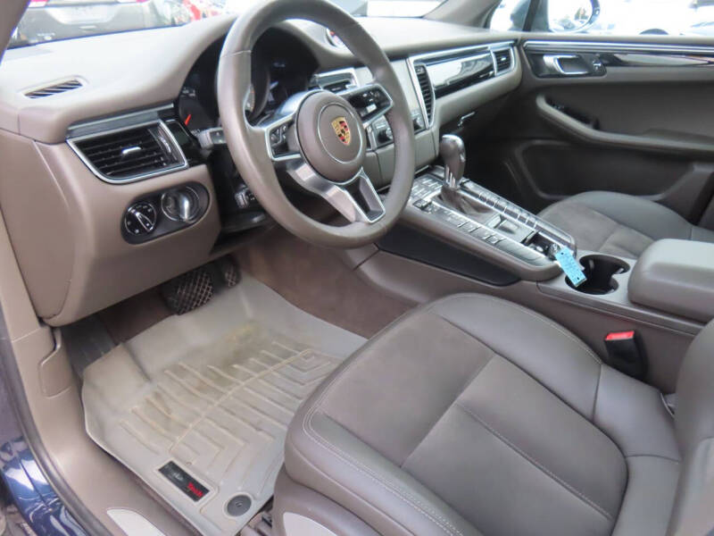 2017 Porsche Macan S
