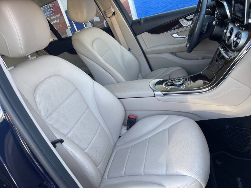 2019 Mercedes-Benz GLC GLC 300