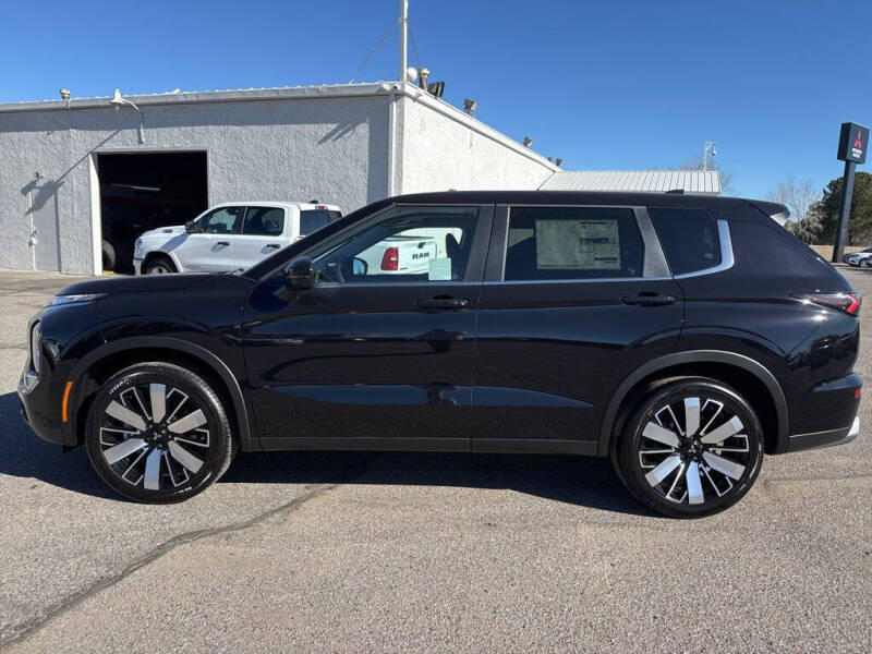 2026 Mitsubishi Outlander SE