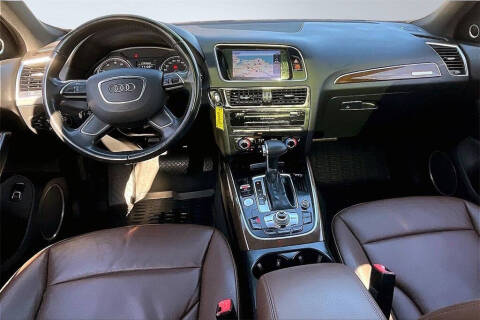 2017 Audi Q5 2.0T quattro Premium Plus