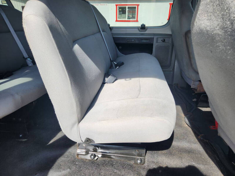 2010 Ford E-Series E-350 SD XL