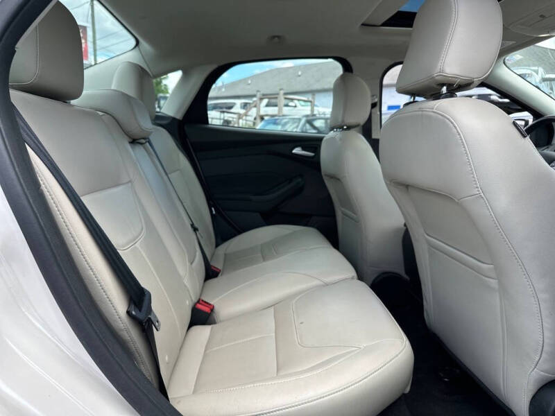 2017 Ford Focus Titanium