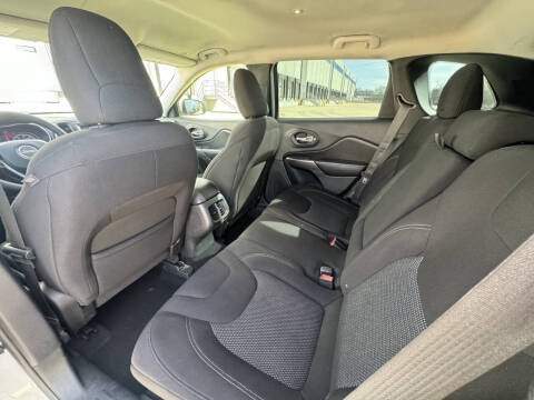 2019 Jeep Cherokee Latitude