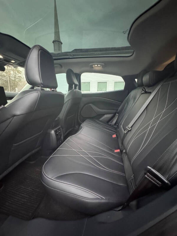 2021 Ford Mustang Mach-E California Route 1