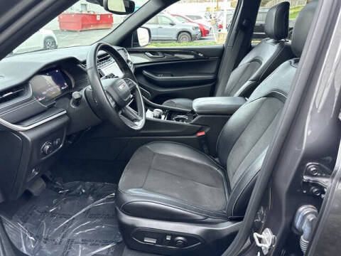 2022 Jeep Grand Cherokee Altitude