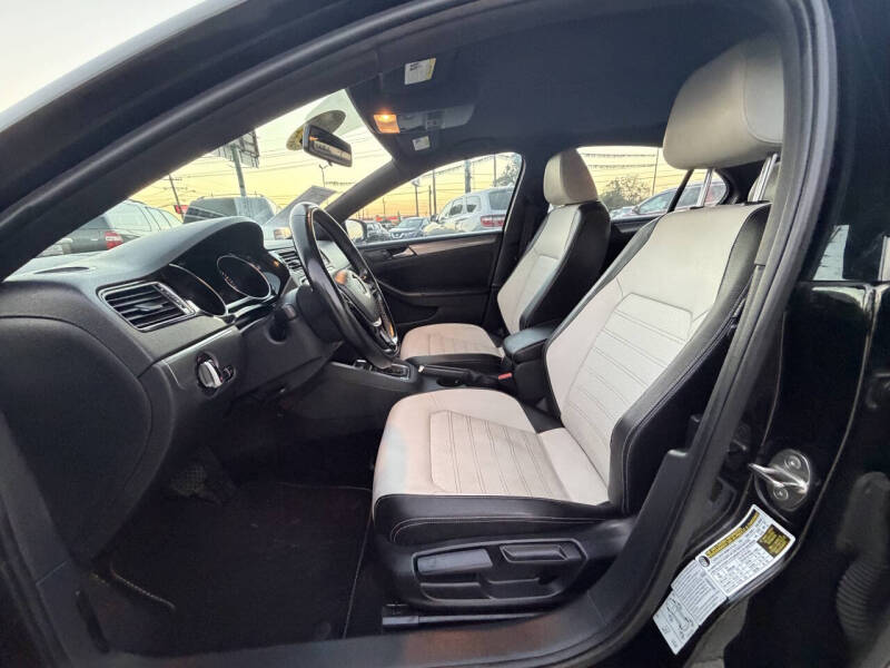 2016 Volkswagen Jetta 1.8T Sport