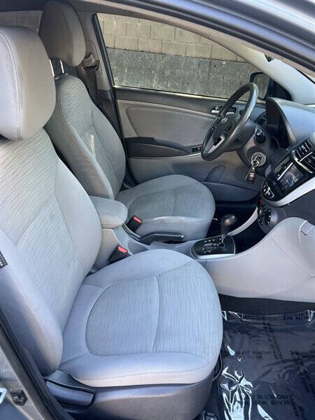 2017 Hyundai Accent Value Edition