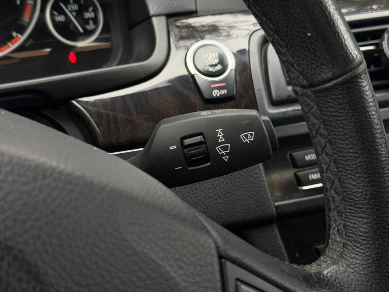 2013 BMW 5 Series 528i xDrive