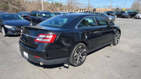2015 Ford Taurus SEL