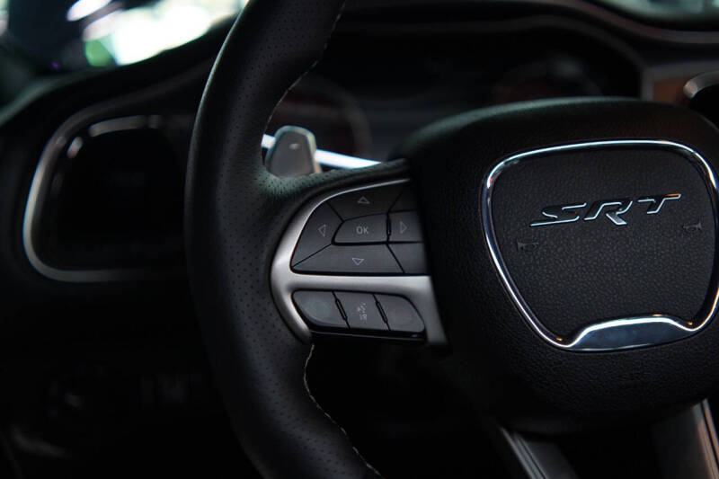 2015 Dodge Challenger SRT Hellcat