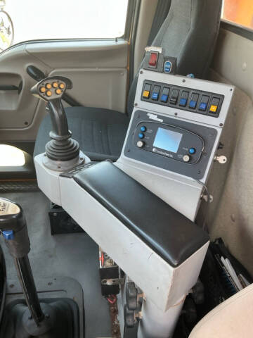 2007 Sterling LT9500 Series