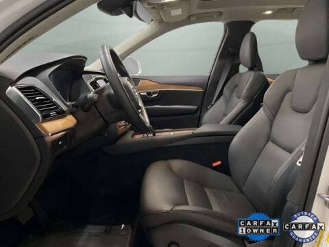 2025 Volvo XC90 B6 Plus Bright Theme 7P