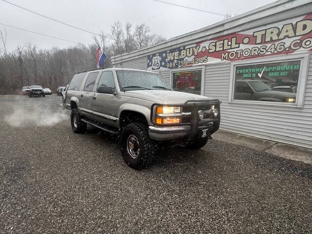 1998 Chevrolet Suburban Base photo 6