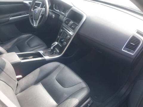 2015 Volvo XC60 T5 Drive-E Premier