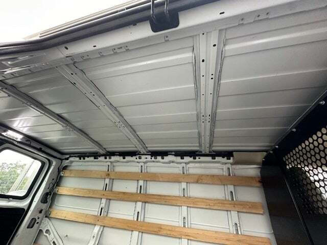 2022 GMC Savana 2500