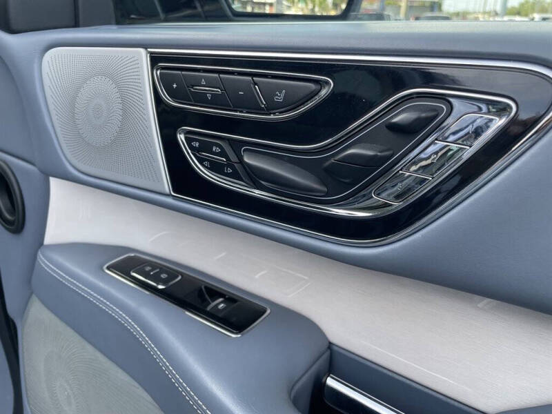 2018 Lincoln Navigator Black Label