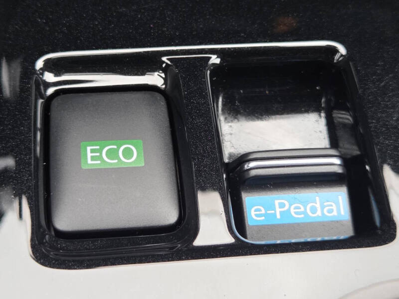 2024 Nissan LEAF SV PLUS