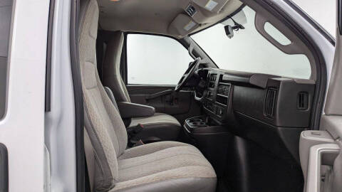 2023 Chevrolet Express LS 3500