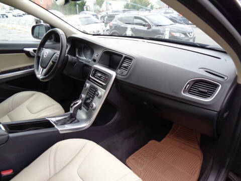 2017 Volvo S60 T5 Dynamic