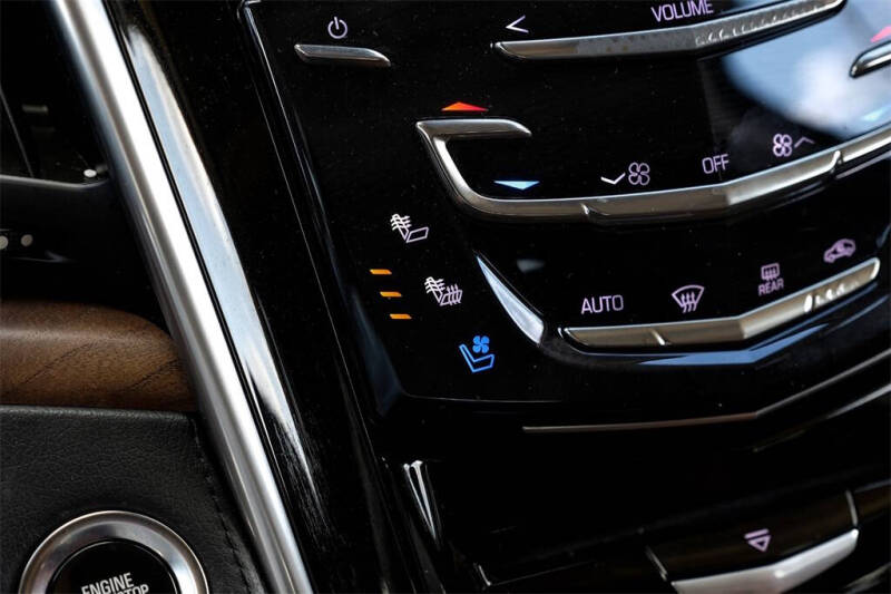 2020 Cadillac Escalade ESV Premium Luxury