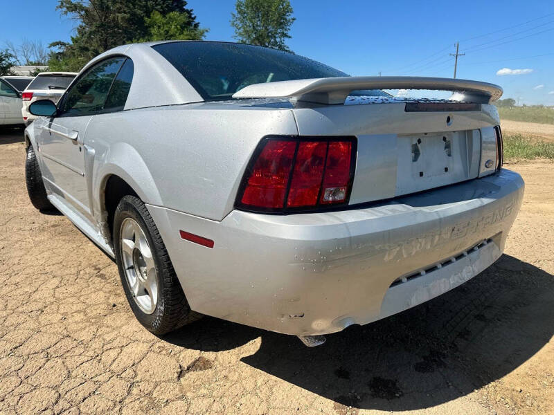 2003 Ford Mustang Deluxe