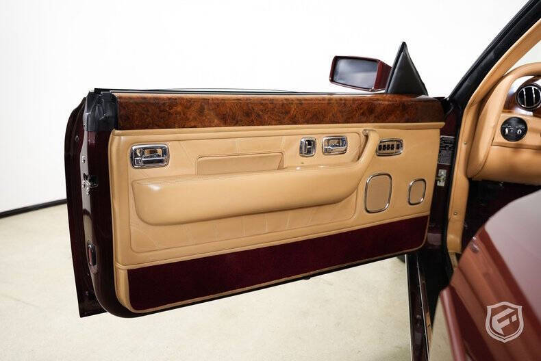 2001 Rolls-Royce Corniche