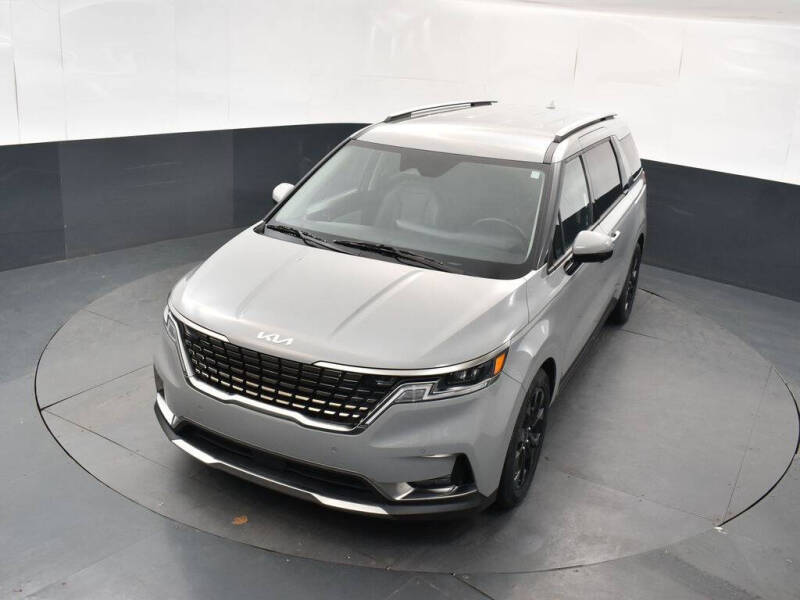 2023 Kia Carnival SX