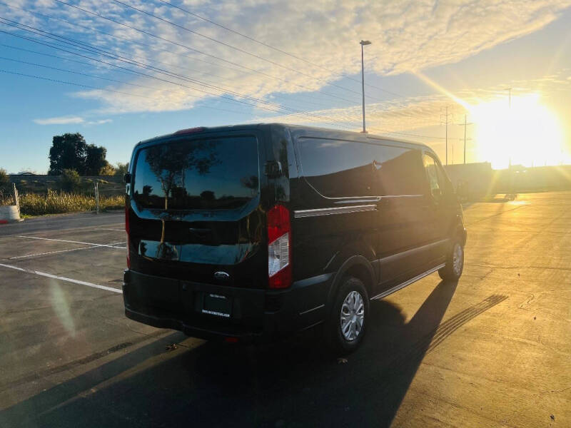 2017 Ford Transit 150