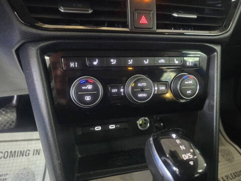 2024 Volkswagen Taos SE 4Motion