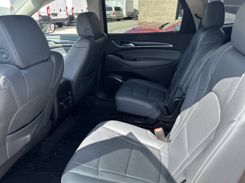 2020 Buick Enclave Essence