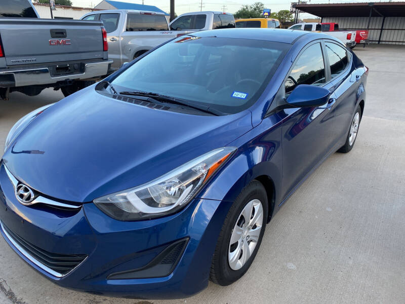 2016 Hyundai Elantra for sale at Tiger Auto Sales in Guymon OK