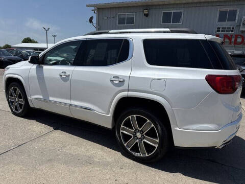 2017 GMC Acadia Denali
