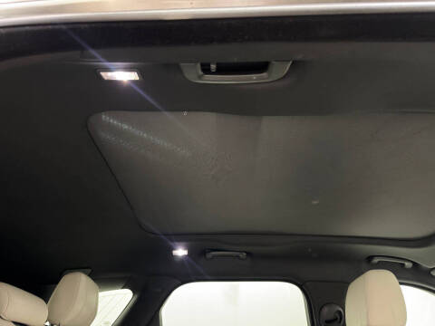 2019 Land Rover Range Rover Velar P250 R-Dynamic SE