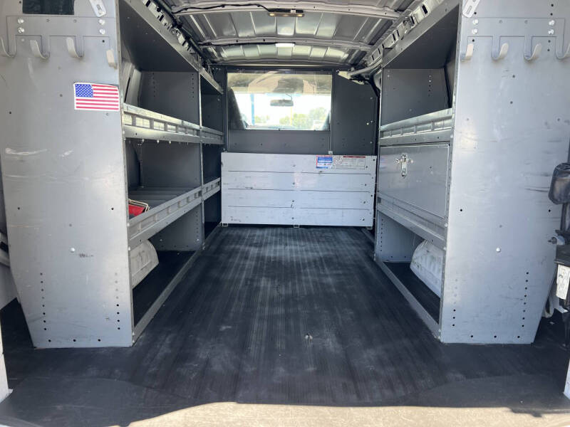 2017 Chevrolet Express 2500