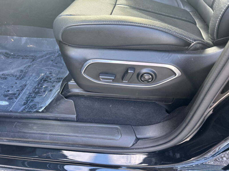 2024 Jeep Wagoneer L Series III