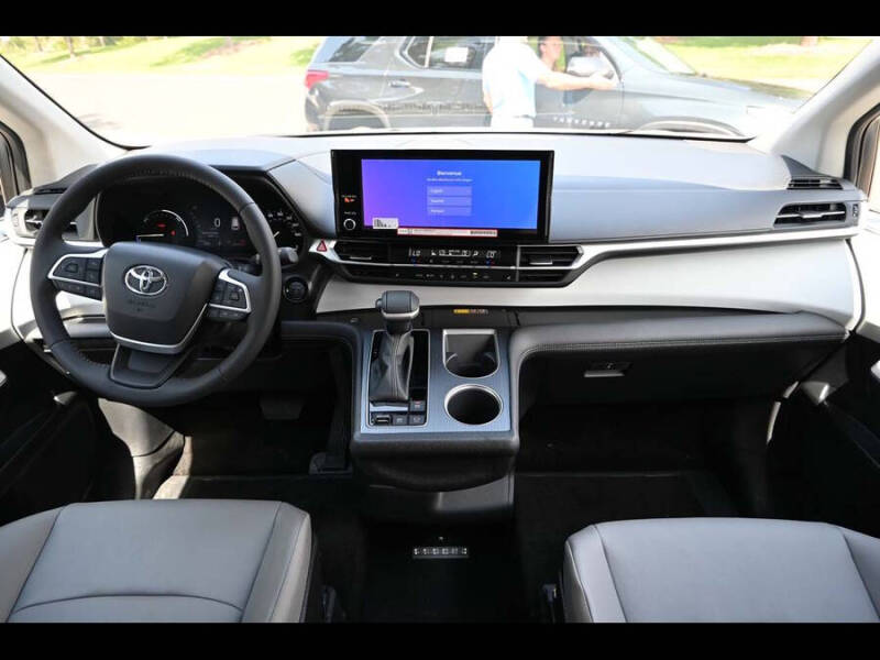 2025 Toyota Sienna