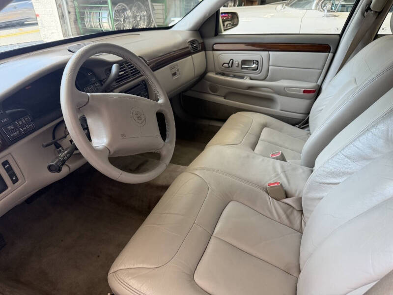 1999 Cadillac DeVille D'elegance