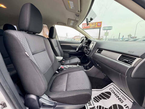 2014 Mitsubishi Outlander SE