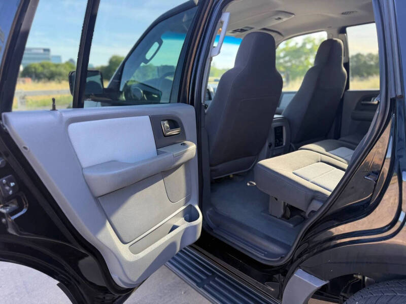 2004 Ford Expedition XLT