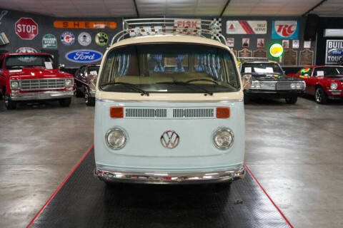 1976 Volkswagen Type 2 Westfalia Camper Bus