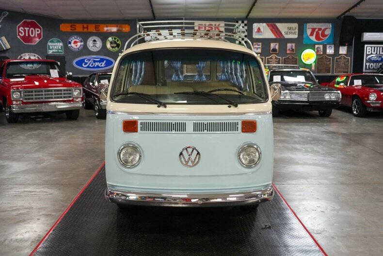 1976 Volkswagen Type 2 Westfalia Camper Bus