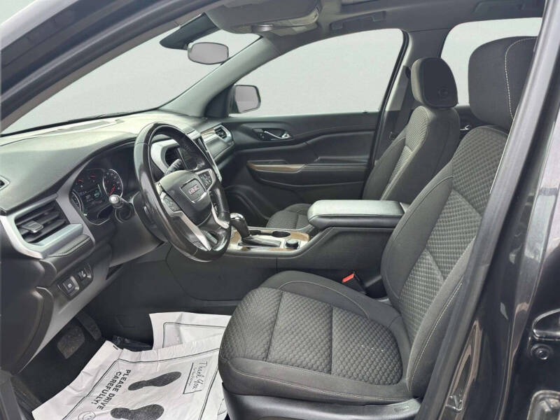 2019 GMC Acadia SLE-2