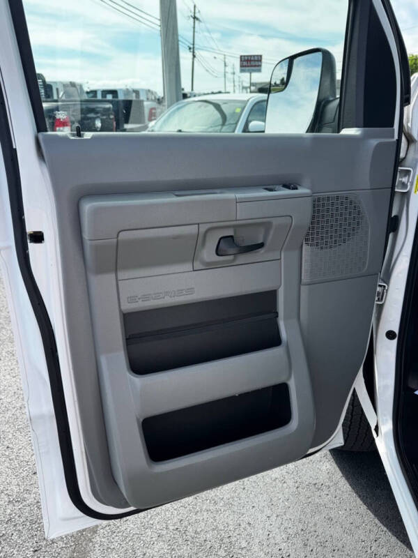 2011 Ford E-Series