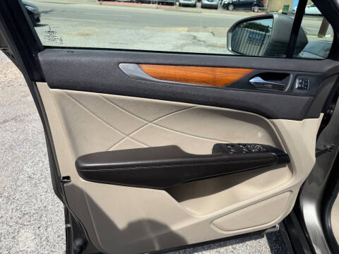 2017 Lincoln MKC Select